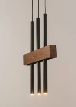 Gemütliche Hängelampe Metall Holz Balken 3-flammig