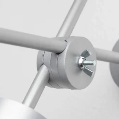 Schwenkbarer Wandstrahler in silber