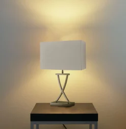 Tischleuchte Stoff Metall H: 48, 5 cm in Weiß Messing antik