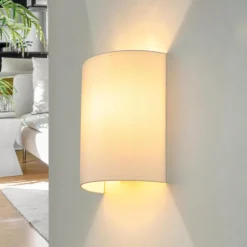 Wandleuchte ALICE in Weiß Stoff Schirm modern