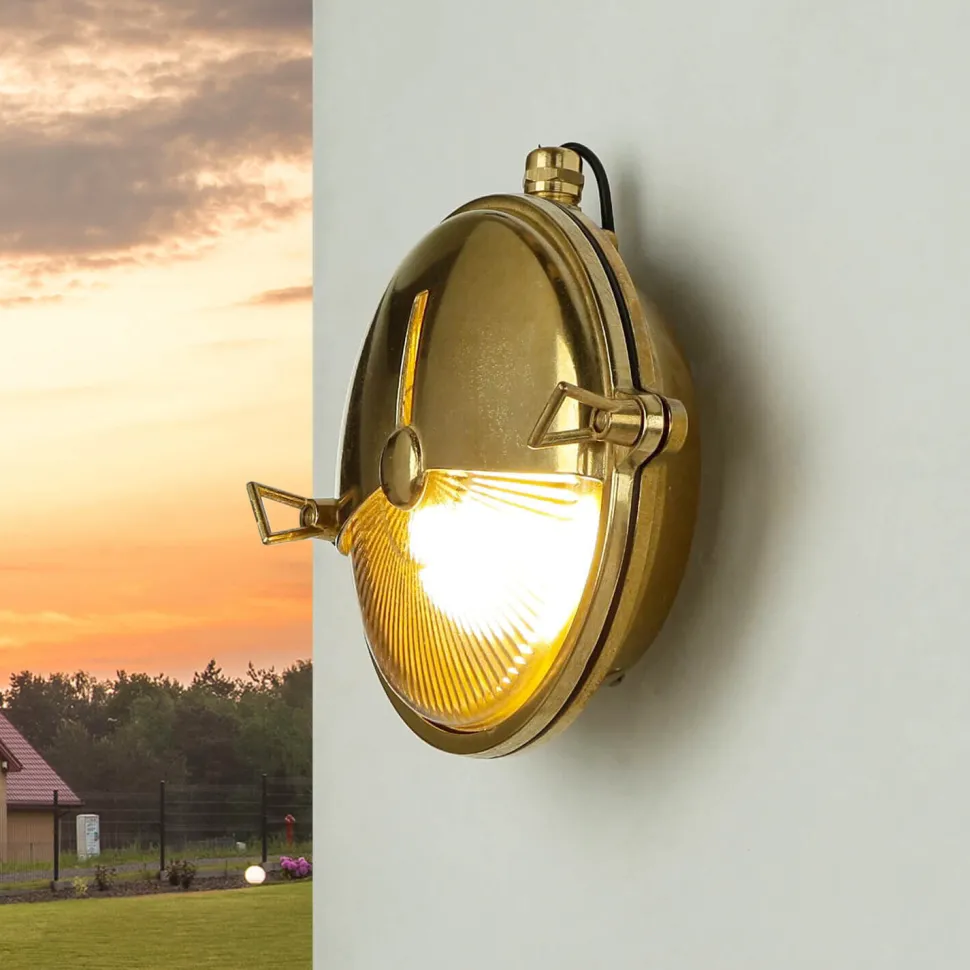 Wetterfeste Wandleuchte KARPAHTOS Messing Glas IP64