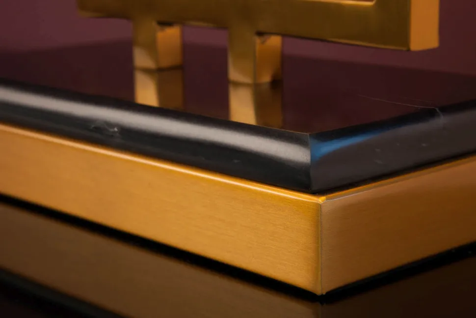 Wohnliche Tischleuchte Schwarz Gold Stoff blendarm E27