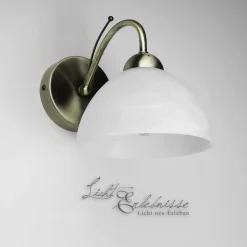 Zeitlose Wandleuchte 1-flmg. messing-farben